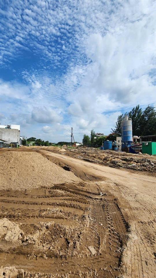 55 m2 vuông a4 mặt tiền vành đai 2 mặt sau giáp hẻm nhựa 4,5m trung tâm linh đông