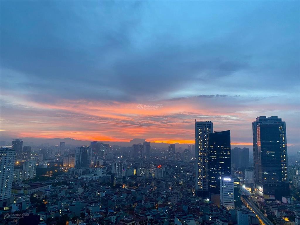 Căn hộ keangnam. 206m2, 4 + 1 phòng ngủ, 4 vệ sinh, tầng trung, 3 mặt thoáng view đẹp. giá 20,9 tỷ