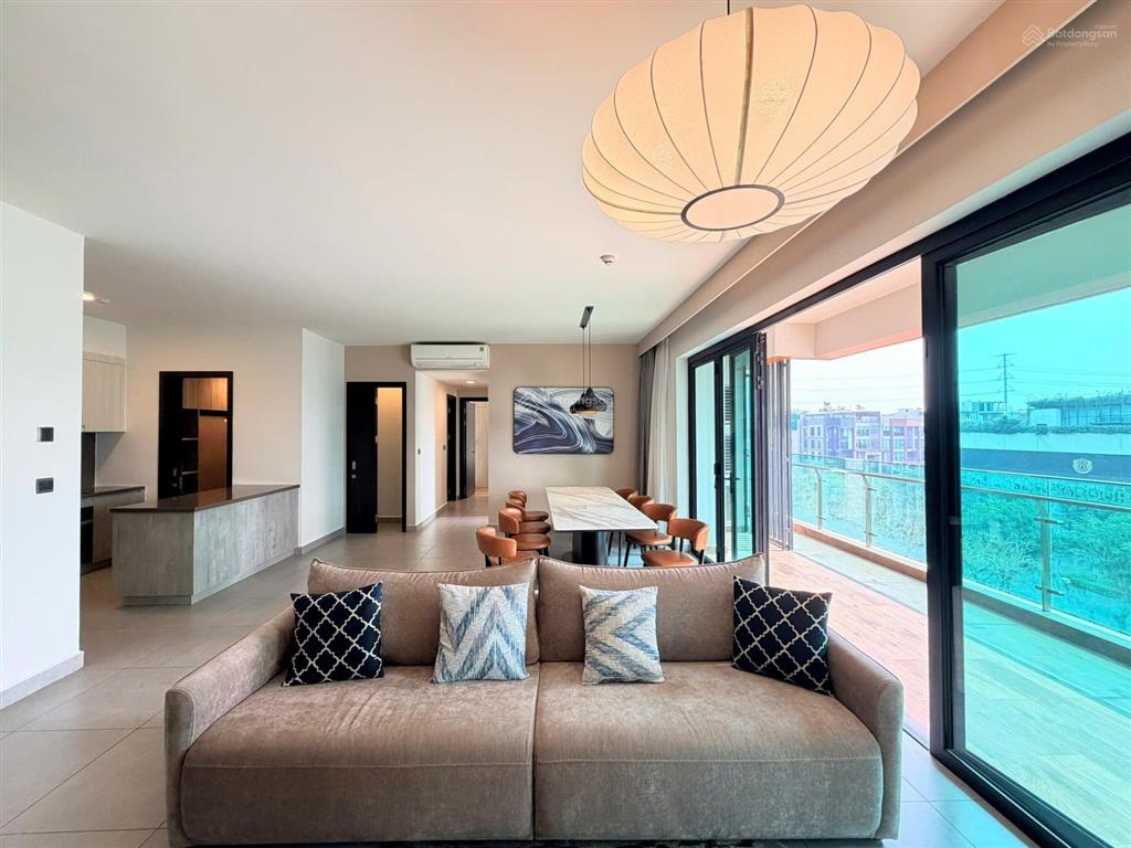 Độc quyền bán căn 4pn sân vườn tháp diện tích lớn feliz en vista