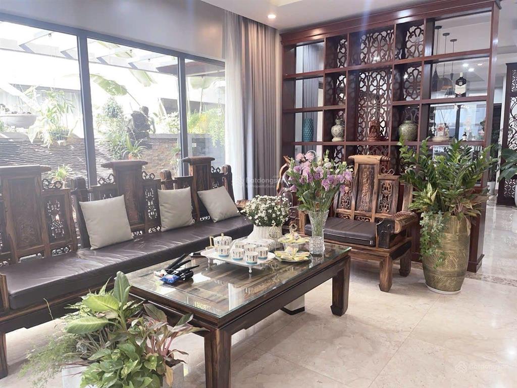 Bán bt song lập mái thái, gamuda gardens, hoàng mai, hà nội (hướng đông nam sẵn ở có thang máy)
