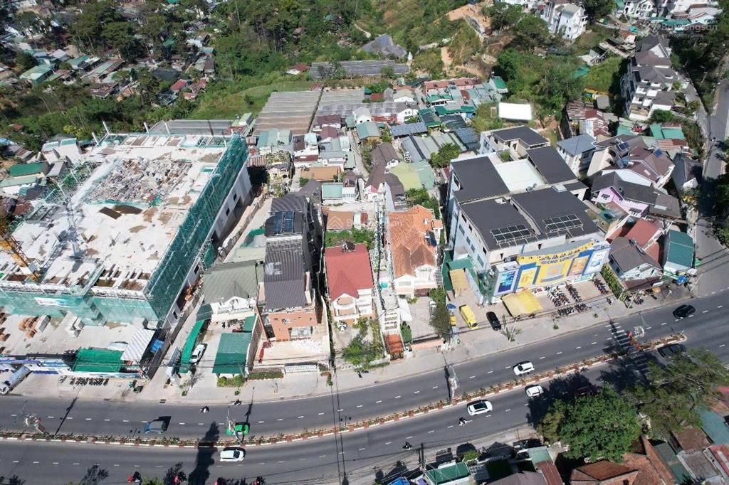 Bán 650m² mặt tiền đường 3/4 cửa ngõ vào tp. đà lạt