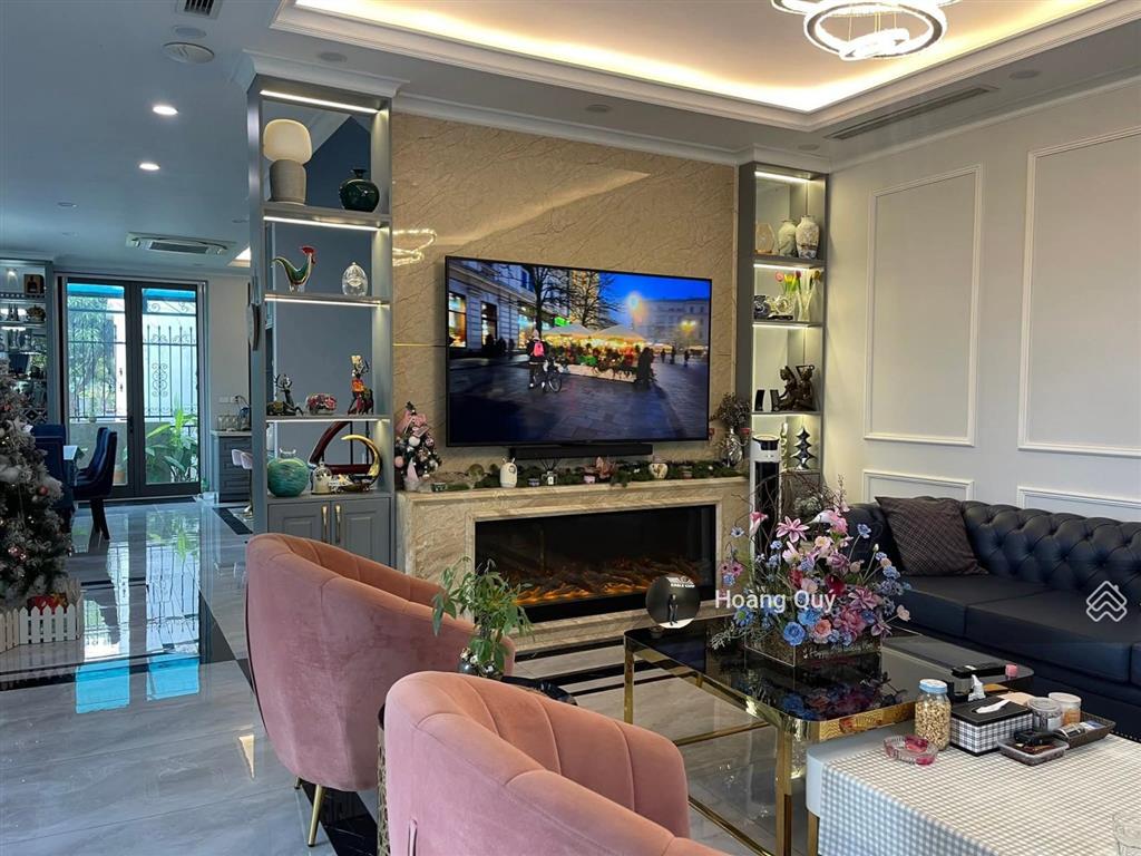 Nhà vườn kđt nhân chính cầu giấy 105m2* lô góc hai mặt. hoàn thiện đẹp, thang máy giá 44.5 tỷ