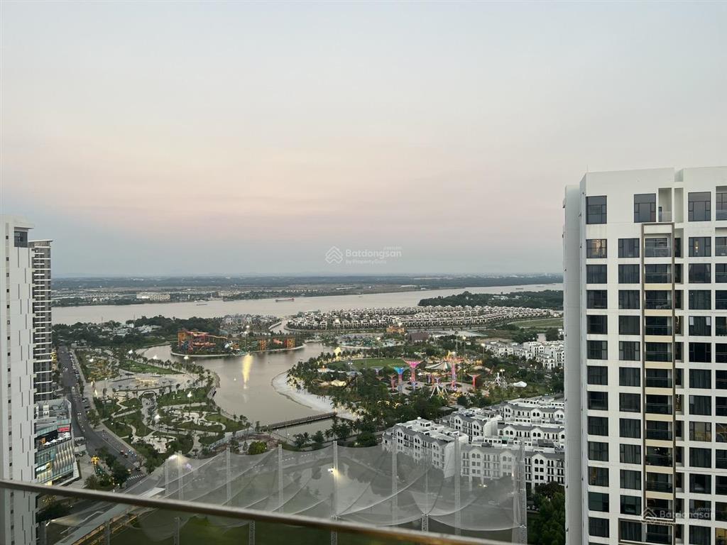 Hiếm 5.3 tỷ 2pn view trực diện công viên 36ha masteri centre point sổ hồng, nhà chưa qua sử dụng