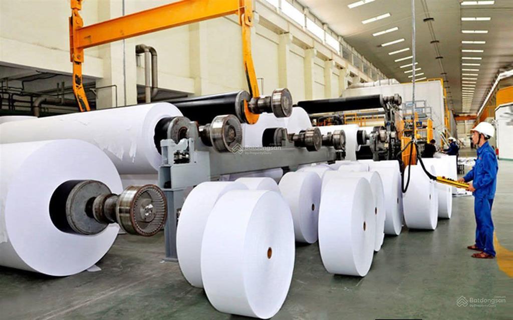 Bán 30000m2 chuyên sản xuất giấy, xi mạ tại phú thọ. có chia nhỏ. giá 2,68 triệu/m². 0976 108 ***