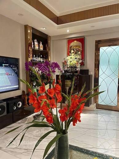 Bán căn hộ chung cư oct2 đn 3 bắc linh đàm, 2 phòng ngủ 71m2 giá 5.05 tỷ mtg
