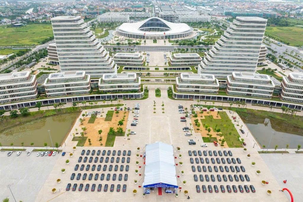 Lô góc đẹp chia nhiều lô 500m2 (mt 13m) đất f0 vuông full thổ cư hoa động ngay trung tâm hành chính