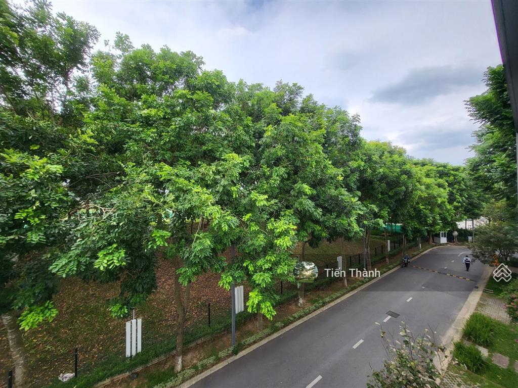 Góc chuyển nhượng bán liền kề 120m2 phân khu evelyne gardens parkcity hà nội
