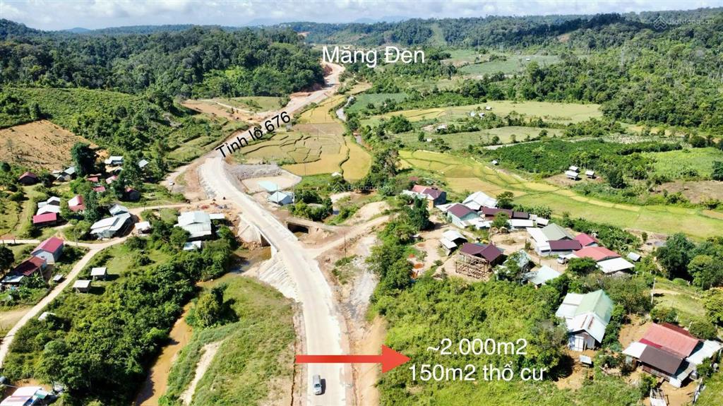 Bán đất măng cành cách măng đen 5km hơn 2.500m², có sẵn 150m² thổ cư gọi ngay xem đất!