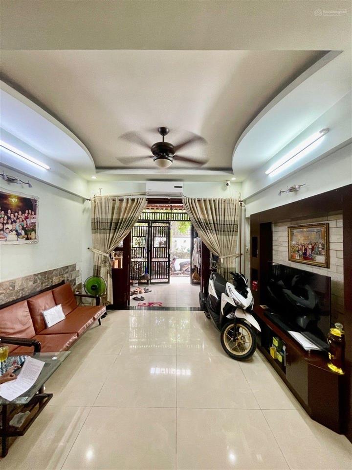 Nhà 4 tầng vào ở ngay quang trung emart 2 phan huy ích hxh sát mặt tiền full công năng