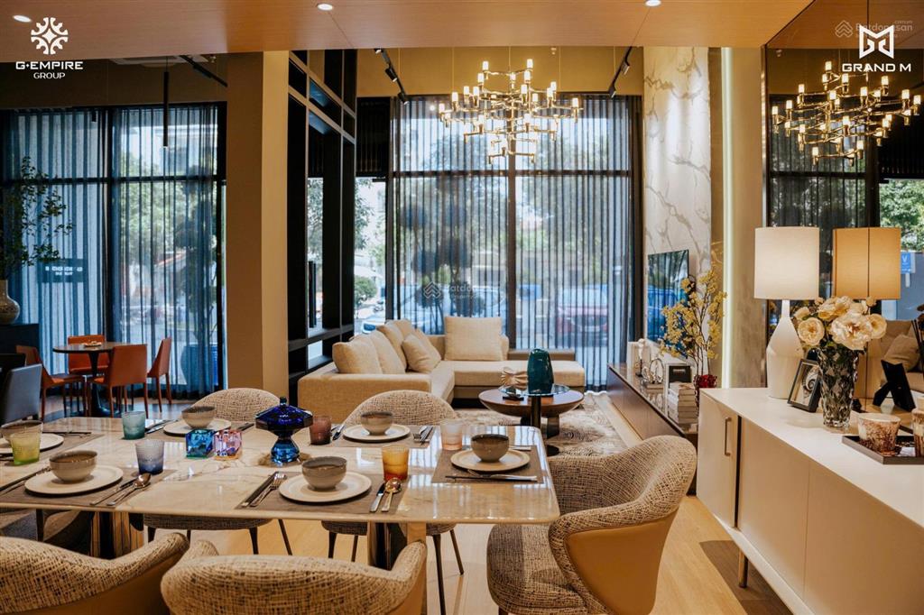 Bán căn hộ duplex 150m2 đối diện aeon long biên, tầng cao view sân golf và sông hồng siêu đẹp