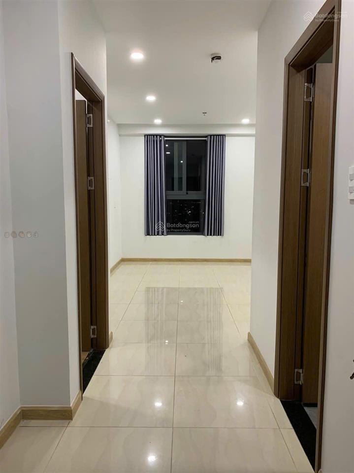 Chính chủ bán ch bcons garden 2pn 2wc 57m2,sổ sẵn,hổ trợ vay 80%.giá 1,850 tỷ. 0906 028 ***