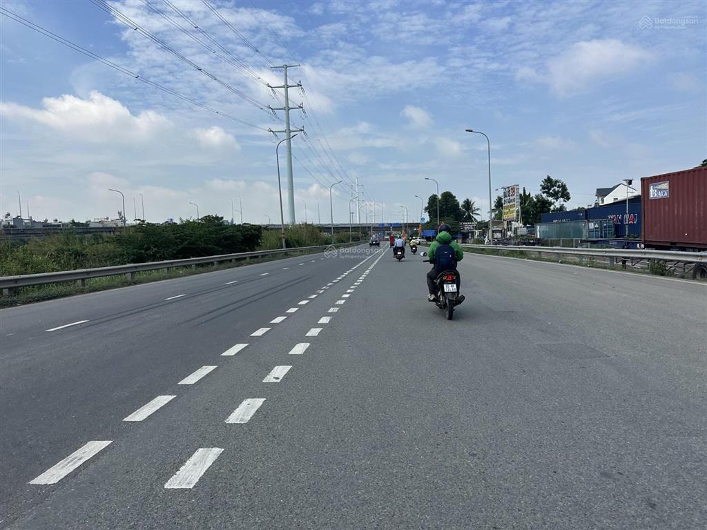 Bán 467,8m2 full thổ, mặt tiền đường võ chí công giá 59 tỷ (126tr/m2)