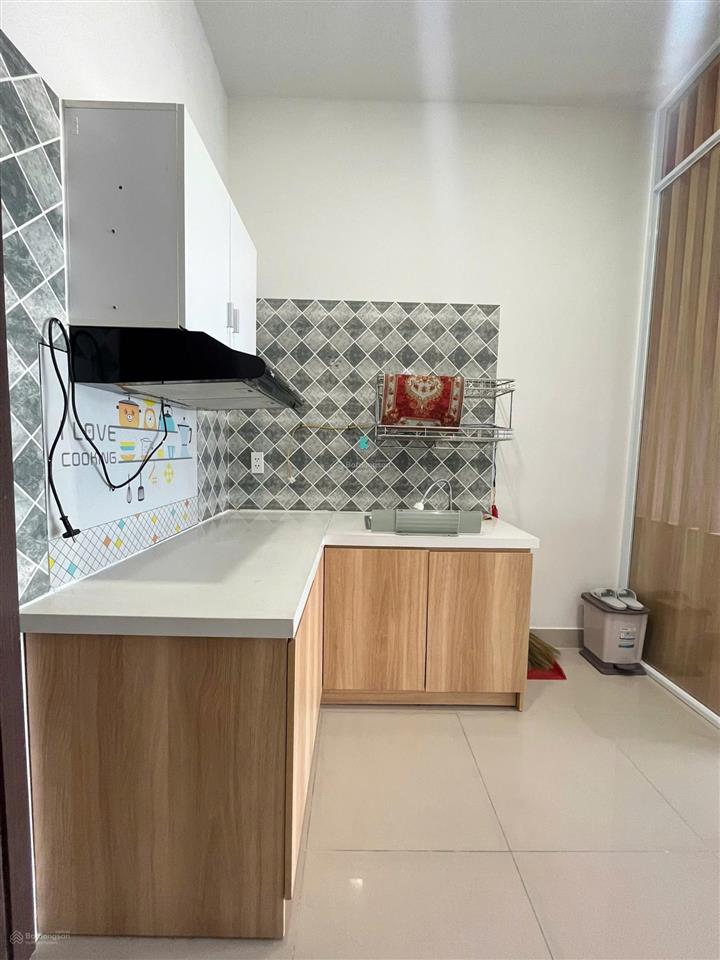 Sổ hồng sẵn, chủ giảm giá bán nhanh căn officetel 48m2 the sun avenue giá đầu tư