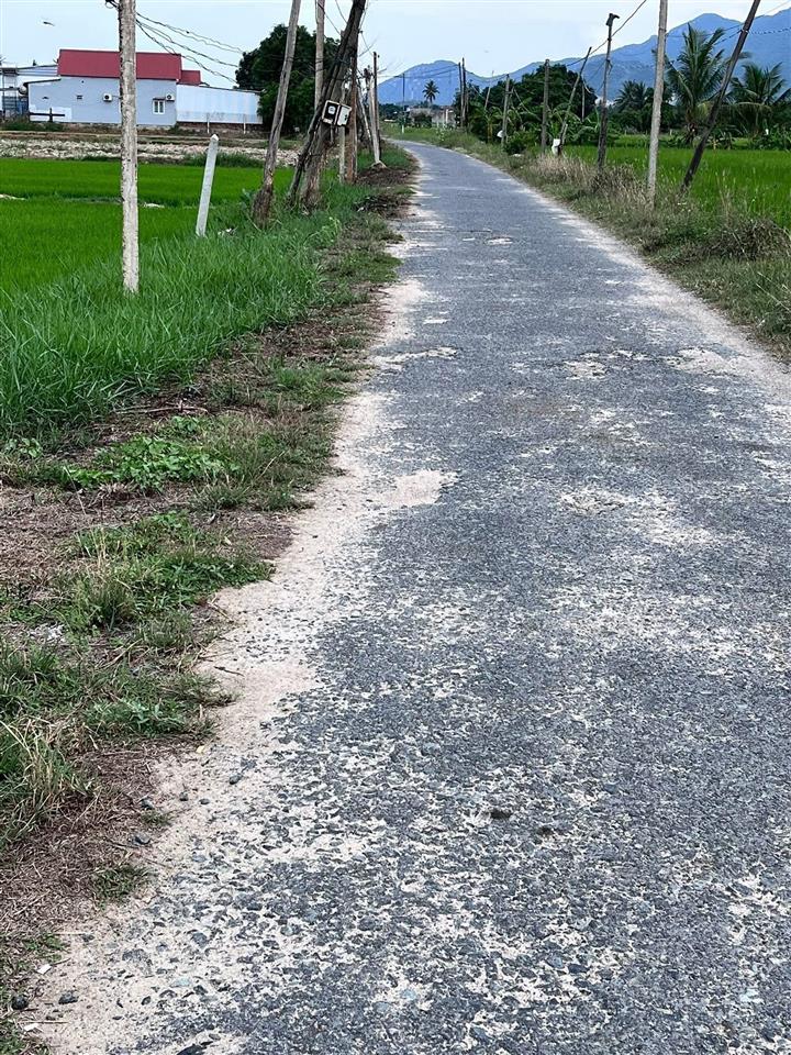Bán lô đất sào mặt tiền đường số 1 thôn tân sinh cam thành bắc cam lâm giá 680triệu/sào