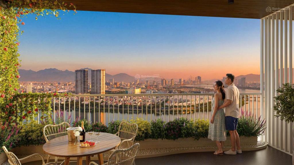 Bán studio slight tower đà nẵng diện tích 33,3m2 giá chỉ 1,68 tỷ kề sông cực đẹp