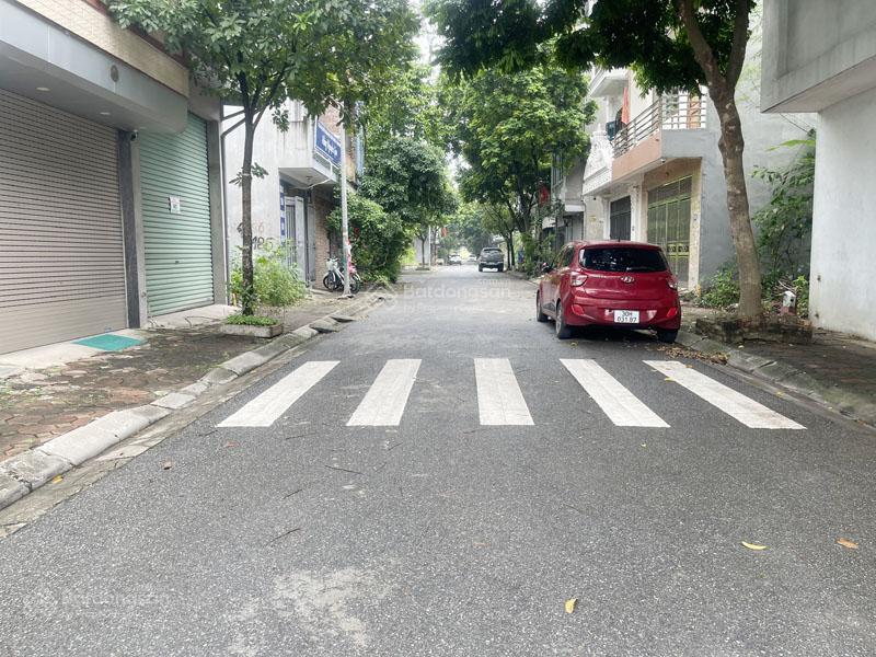 Bán đất tđc giang biên việt hưng 40m2, mt 4m khu phân lô, đường ô tô tránh