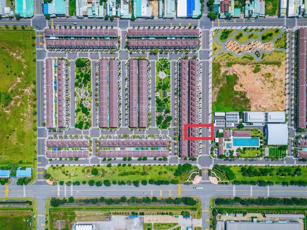 Bán cắt lỗ căn nhà phố 3 tầng suncasa central ngay khu tiện ích đường 25m sổ hồng sẵn 3,4 tỷ/100m²