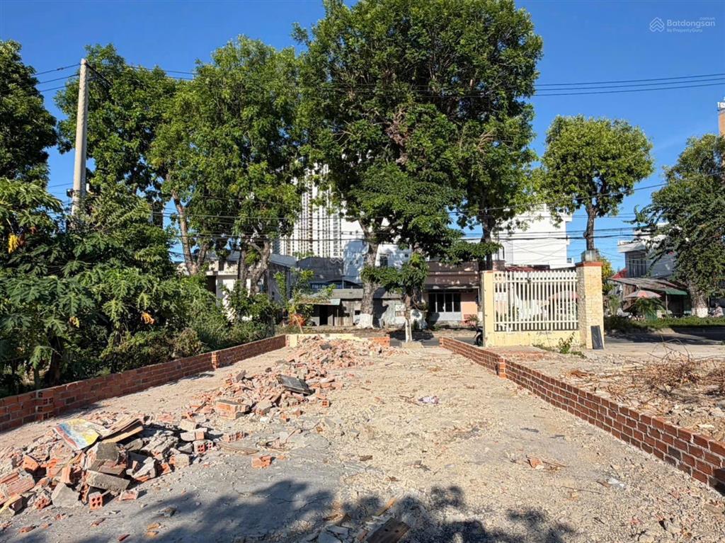 Đất mặt tiền đường thân nhân trung phù hợp xây căn hộ giá 10,1 tỷ