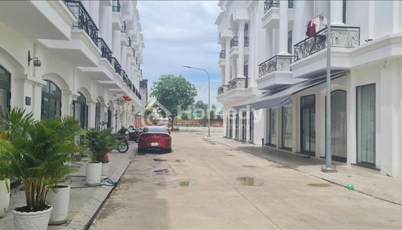 Bán nhà phố mặt tiền Mai Anh Luxury - Sổ hồng riêng - Giá F0 trung tâm Tây Ninh
