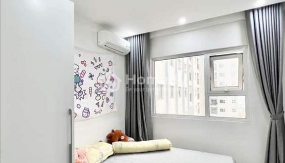 Bán gấp căn hộ 150m2 full nội thất CT5 Văn Khê, tầng trung căn góc đẹp. Giá bán 50 triệu/m2, sổ đỏ