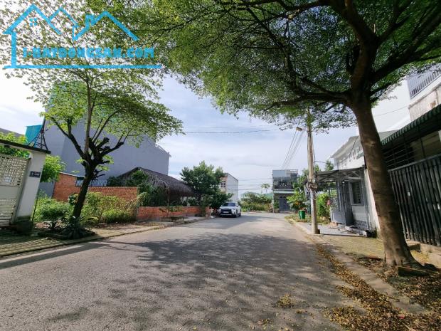Bán đất rẻ, đường nhựa, 5x20m giá chỉ 1 tỷ 250 triêụ , xã Mỹ Hạnh Nam, Đức hòa, Long An.