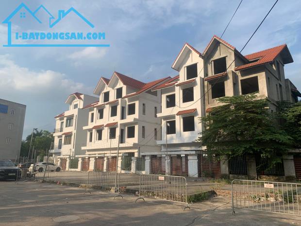 Biệt Thự Khu Mỹ Đình 1 200m2*4 Vỉa Hè Ô Tô Kinh Doanh Giá 39.5 tỷ Lh 0824564222.