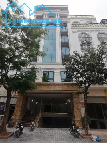 Bán tòa nhà VP 9 tầng mặt Phố Quan Hoa_Nguyễn Khánh Toàn Dt190m2 MT9.5m. Giá 120 tỷ