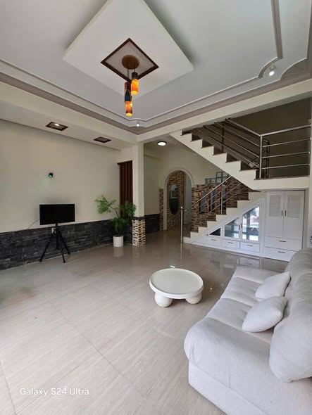 Thủ Khoa Huân
