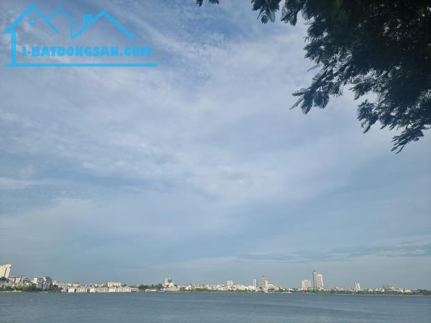 💥 Mặt phố Quảng Khánh, View Hồ Tây, Lô góc, Thông số VIP 378m2 1T, MT 15m, Chỉ 315 Tỷ 💥