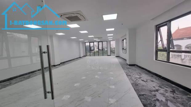 Chính chủ bán toà văn phòng vip phố Thuỵ Khuê Tây Hồ 220m2x9T nhỉnh hơn 115 tỷ
