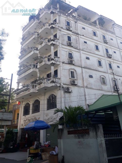 Bán building hầm 10 lầu mặt tiền 3 Tháng 2, quận 10. 8m x 20m. Giá 90 tỷ, HĐ thuê 15000$
