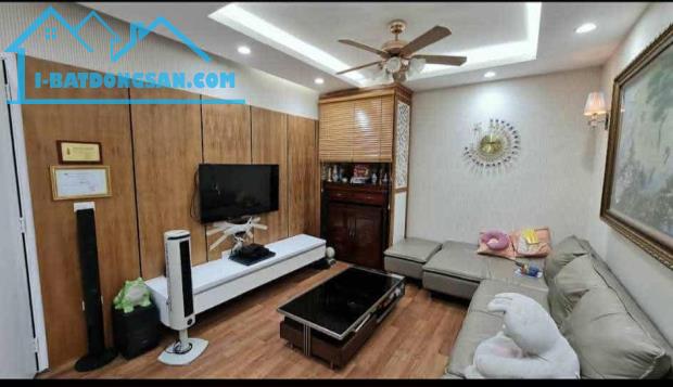 Chung cư Toà CT1B Nam Đô Complex 609 Trương Định-DT 100 M2-TẦNG CAO-3 NGỦ-2 WC-CĂN GÓC.