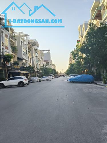 Bán nhà 4 Tầng Giá 10 tỷ lô 22 Lê Hồng Phong Hải Phòng