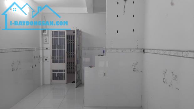 BÁN CĂN HỘ CHUNG CƯ TẢN ĐÀ QUẬN 5 - 63M2 - 2 PHÒNG NGỦ - TẦNG THẤP - SÁT ĐẠI HỌC Y