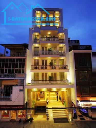 Cần bán Khách sạn 4 Sao Mặt phố Hàng Gai, Hoàn Kiếm DT: 288m² x 11T x MT: 8m.