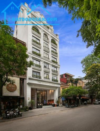 Cần bán Khách sạn 4 Sao Mặt phố Cầu Gỗ, Hoàn Kiếm DT: 220m² x 11T x MT: 8,8m.