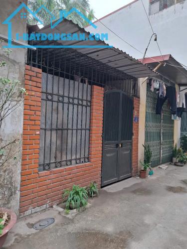 Bán mảnh đất phân lô Ngọc Hồi 48m khu dân trí cao 7 chỗ đỗ cửa giá 7.2 tỷ