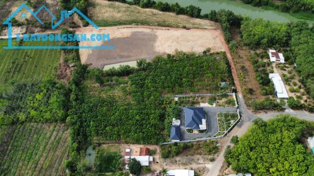 CẦN SANG LẠI NỀN ĐẤT 20X46=920M2 THỔ CƯ VIEW SÔNG SG HƯỚNG LÊN NÚI BÀ ĐEN GIÁ 550 TRIỆU