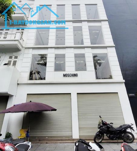 Bán Tòa Văn Phòng Mặt Phố Hàng Giầy, Hoàn Kiếm DT 251m2, 11T, MT 9.1m, Giá Cực Rẻ