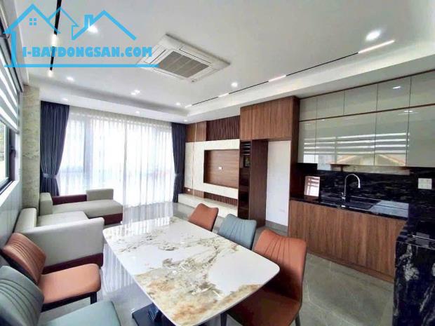 BÁN GẤP NHÀ PHỐ NGUYỄN SƠN 40M x 6T THANG MÁY, LÔ GÓC, GARA Ô TÔ, FULL ĐỒ. GIÁ 12.8 TỶ