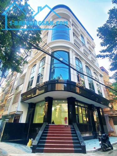 Bán Tòa Văn Phòng Mặt Phố Tôn Thất Thiệp, Ba Đình DT 166m2, 9T, MT 10,2m. Giá Cực Rẻ
