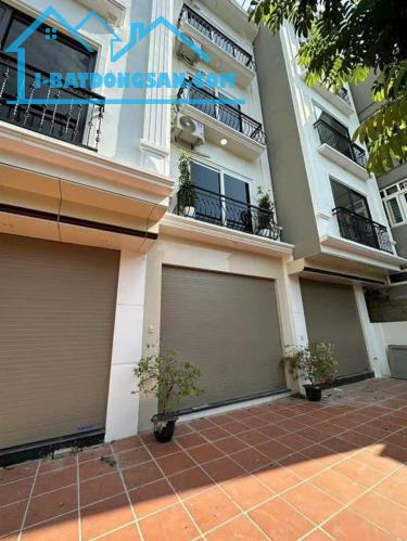 Lô góc,đường trước nhà 8m,kinh doanh,gara ô tô(Phụng Châu-chương Mỹ)~47m2.Chỉ 4.35 tỷ.