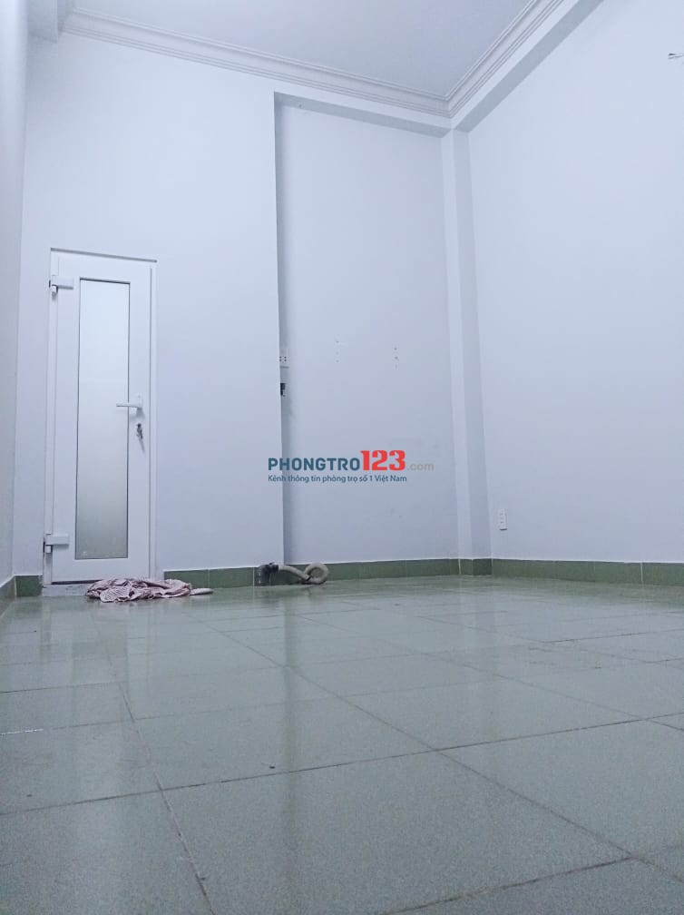 Phòng trọ ở ghép NAM Trần Bình Trọng Quận 5 1tr5/tháng
