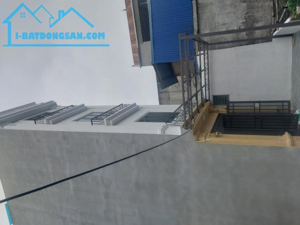 Bán gấp nhà Phụng Châu- Chương Mỹ nhà mới, ô tô đỗ cửa, 56m2x4T, MT - 4 tỷ Vị trí đẹp