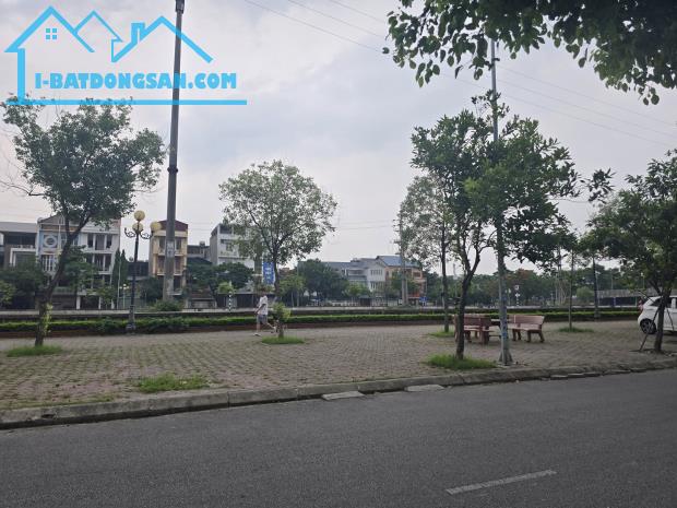 Bán đất Biệt Thự Lạc Long Quân - View Sông - TP Hải Dương