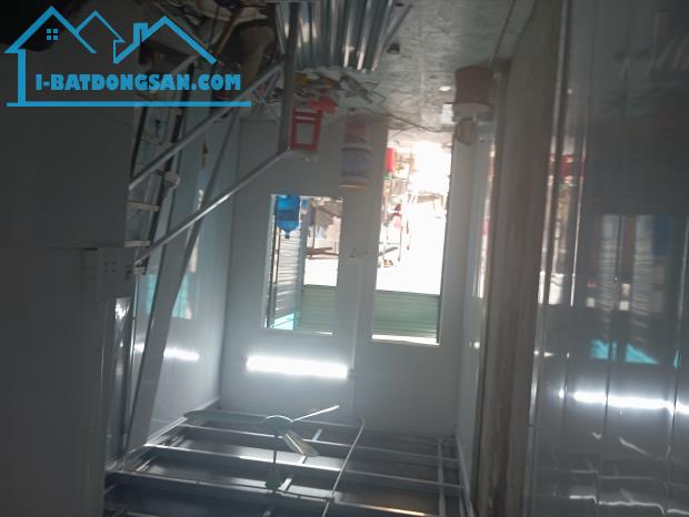 BÁN NHÀ C4 HAI MẶT NGÕ – MÔ HÌNH CHO THUÊ SIÊU HỢP LÝ – TRUNG TÂM THỊ TRẤN PHÙNG 50m2 4.8