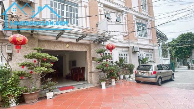 SIÊU PHẨM KHÁCH SẠN SIÊU VIP NGAY PHẠM VĂN ĐỒNG - VIEW SÔNG - 6 TẦNG - 550M2 - HẺM LỚN