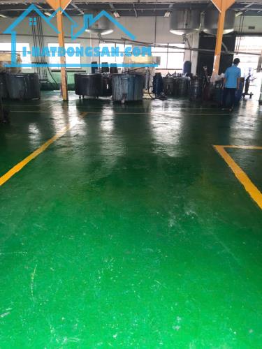 Bán nhà xưởng kiên cố 8500m Thuận An, Bình Dương. Sổ full SKC. Giá 115 tỷ. lvcc
