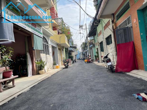 Bán nhà Mặt Tiền 6m Nguyễn Bá Tòng - DT 4 x 17 - 4 tầng - giá 11.9 tỷ TL