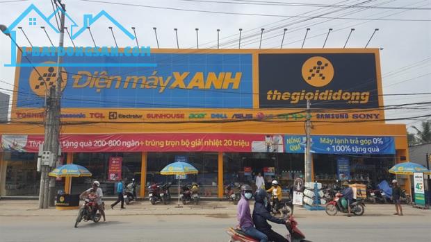 KẸT TIỀN SANG LẠI NỀN ĐẤT (5X52=260M2) THỔ CƯ MT NHỰA NGAY CHỢ DÂN ĐÔNG GIÁ 690 TRIỆU